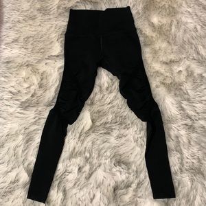 Athletic Aero Legging in Black.